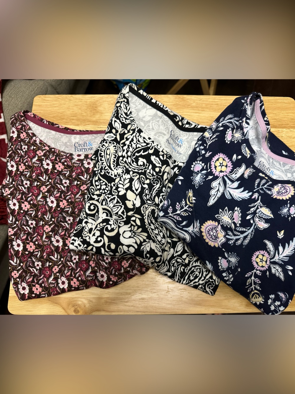 3 Arrow Navy Floral Short Sleeve Women's Top